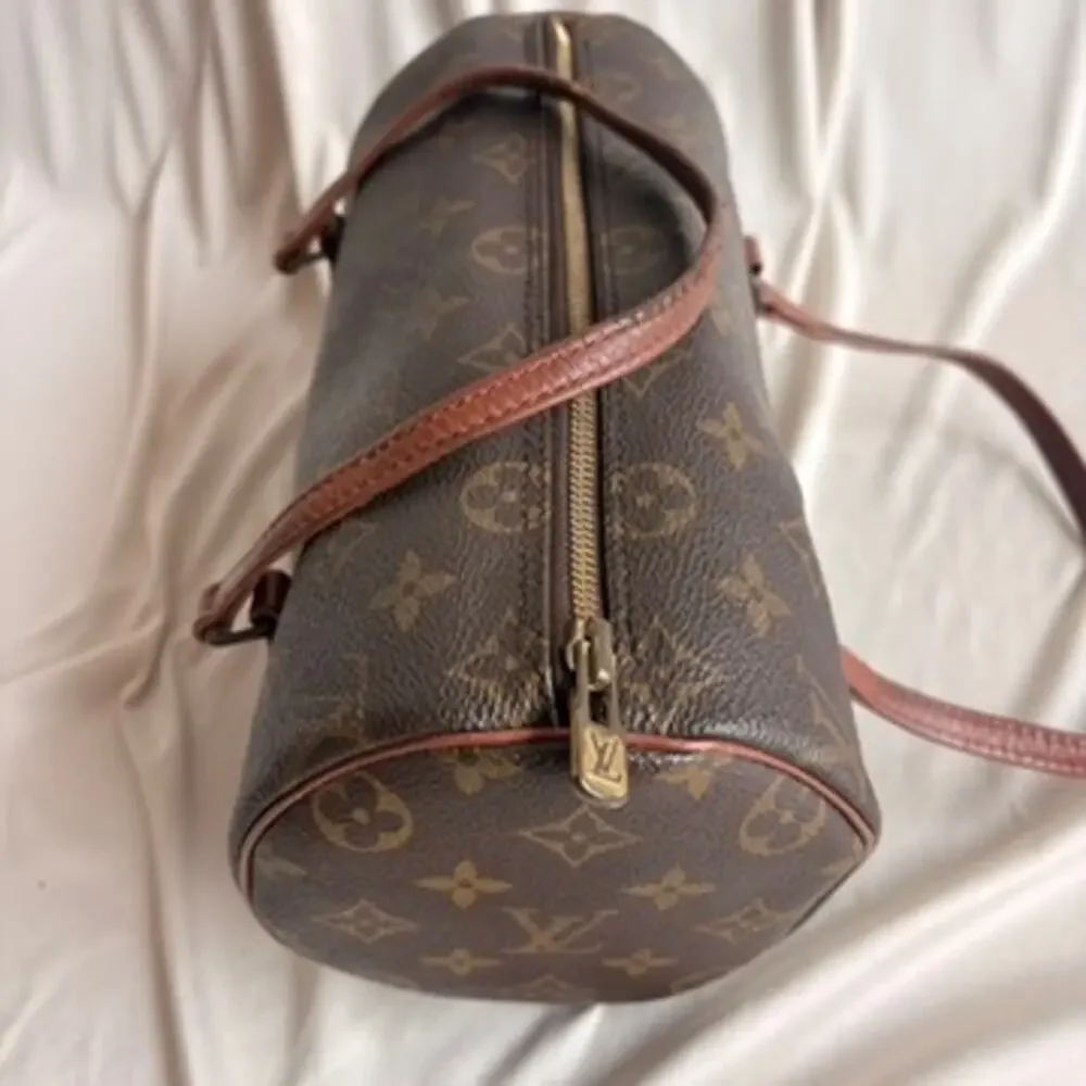 Vintage Louis Vuitton 1988 Monogram Papillon 26 Bag